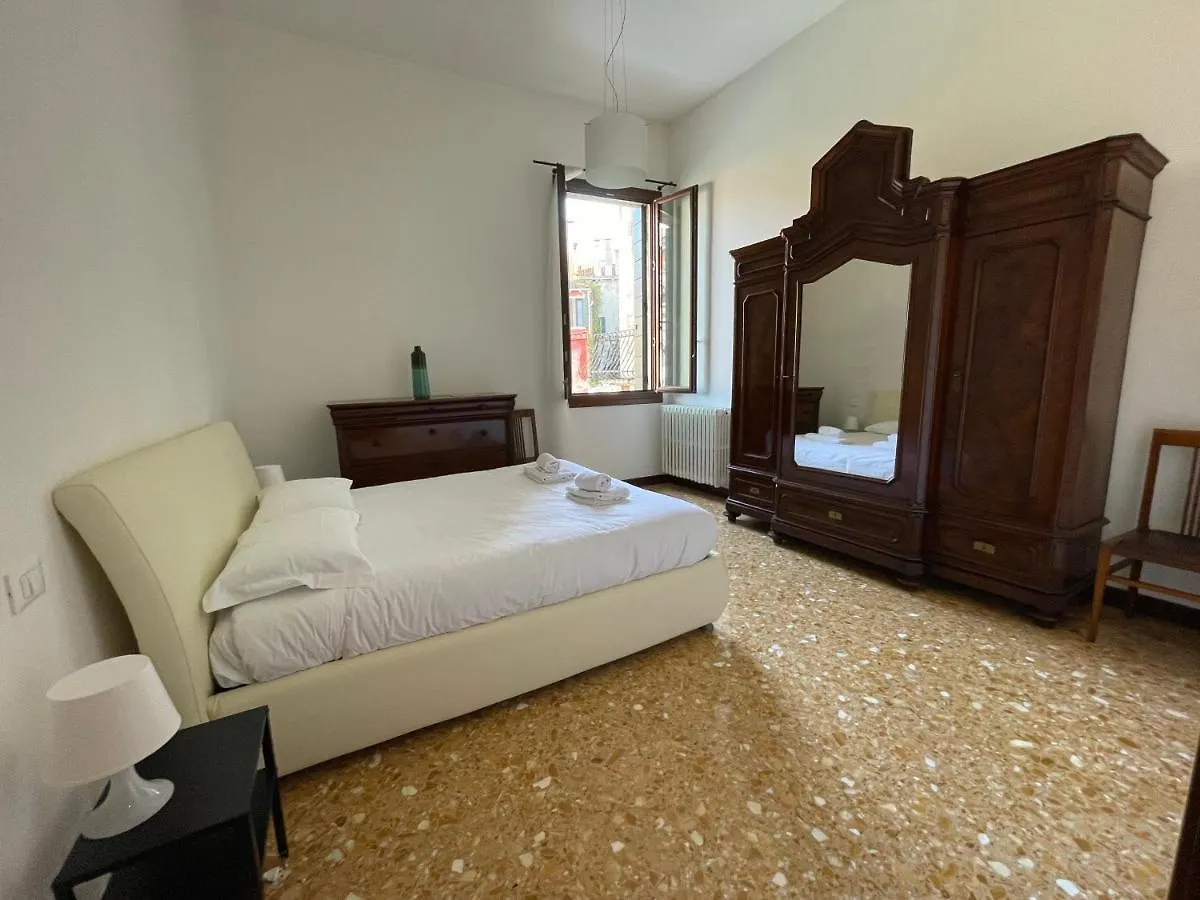 Ca' Luciano, Wonderful View Apartment Venice Italy