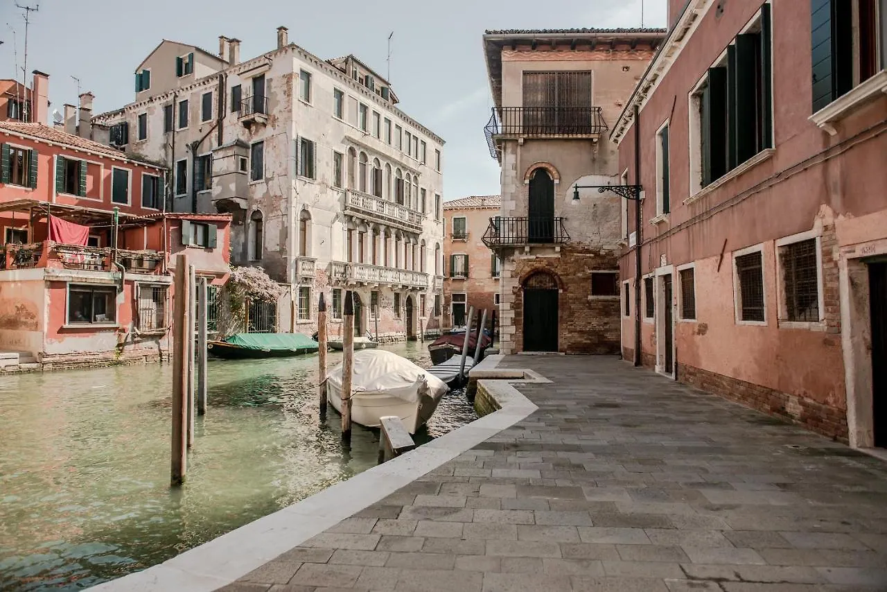 Ca' Luciano, Wonderful View Apartment Venice 0*,  Italy