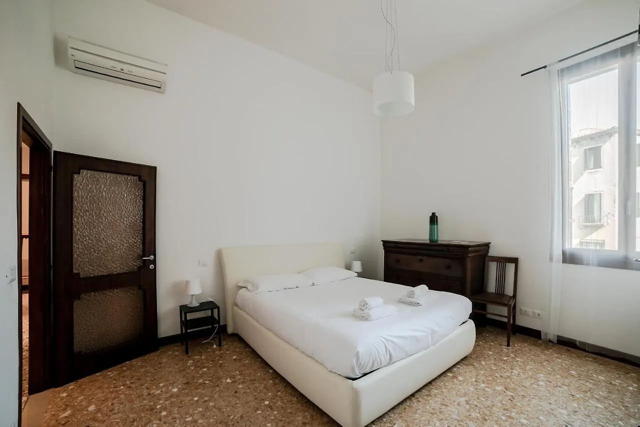 Ferienwohnung Ca' Luciano, Wonderful View Venedig